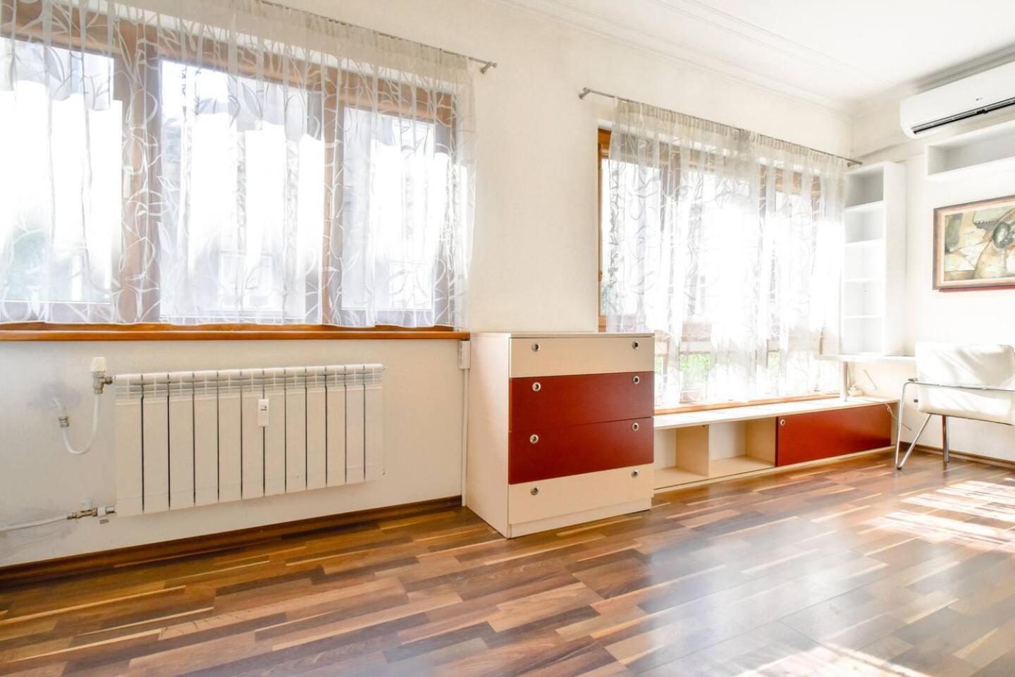 Apartament 2bdr Location Acs Separate Kitchen *