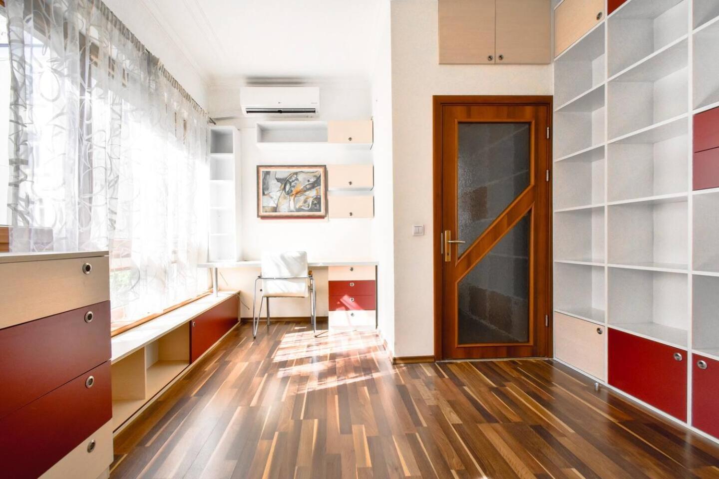 Apartment 2bdr Location Acs Separate Kitchen